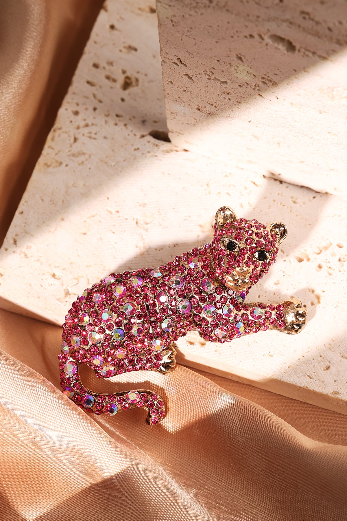 Luipaardbroche