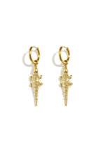 Elegant Animal-Inspired Drop Earrings for Everyday Glam