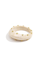 Hars bangle armband met studs