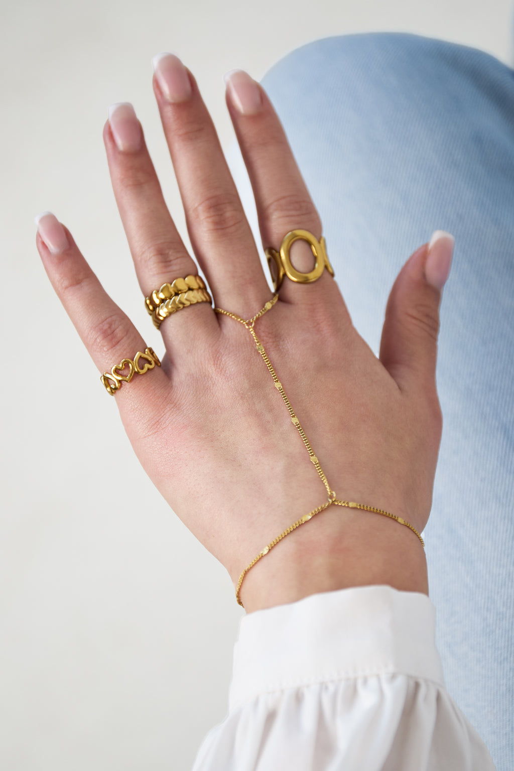 Hand chain met patroon